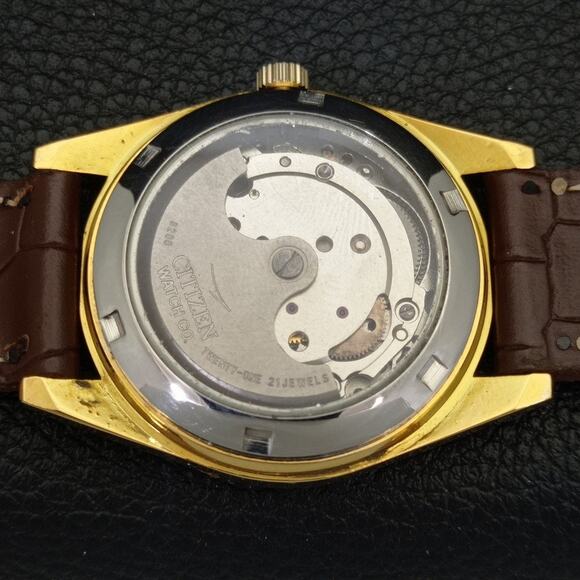 Vintage 1983 Citizen Automatic Mens Gold Watch W/daydate & Brown accents - Picture 8 of 10